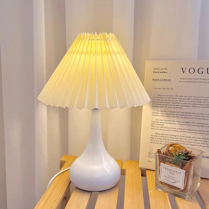 PleatGlow - Nordische Lampe