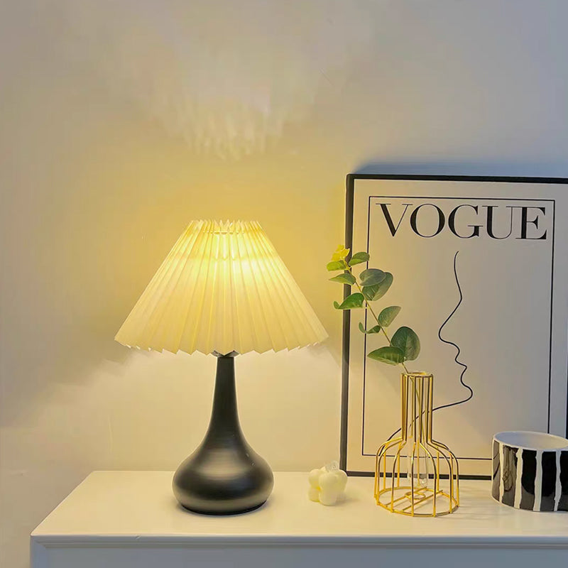 PleatGlow - Nordische Lampe