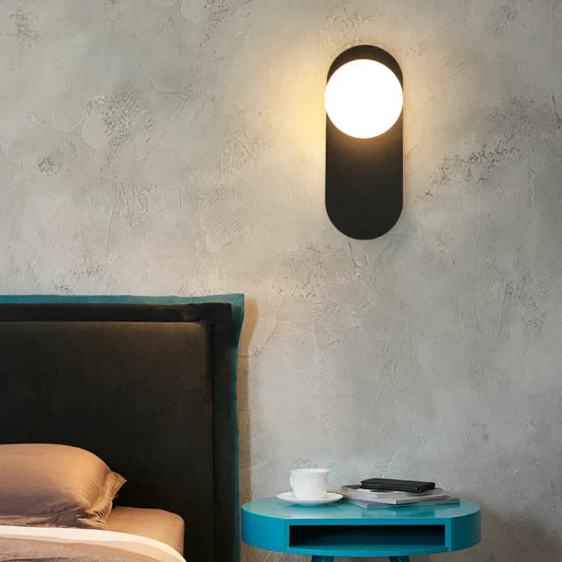 GildedGlimmer - Glaskugel Moderne Led Wandlampe