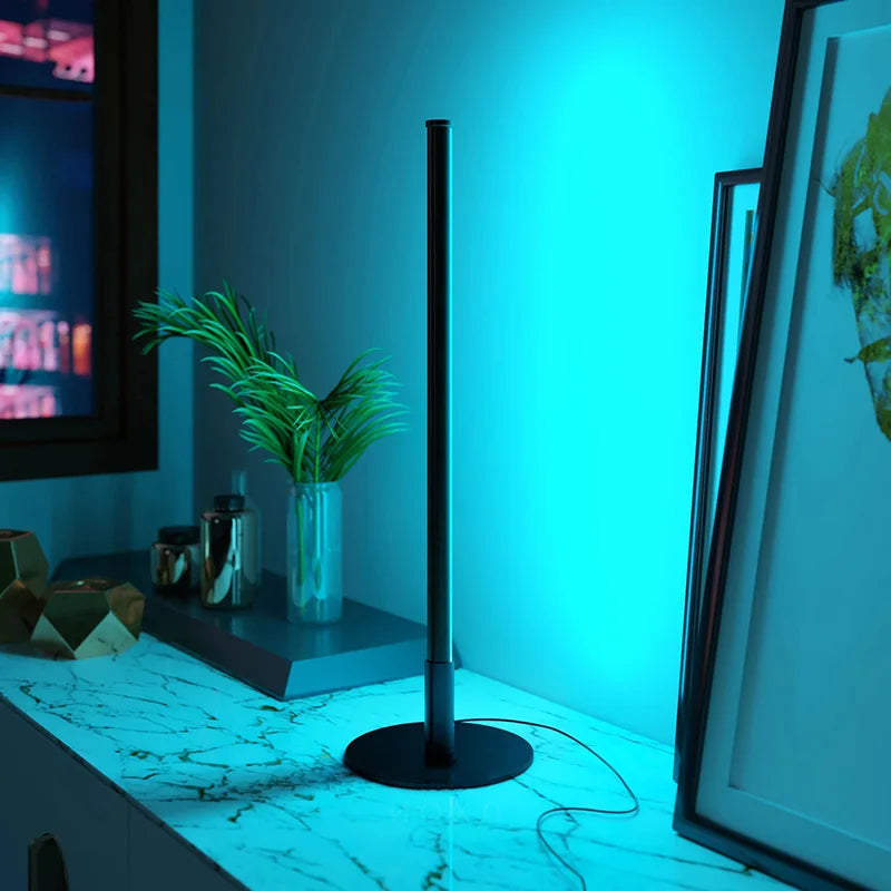Bulbous Base - Tischlampe mit rundem Boden